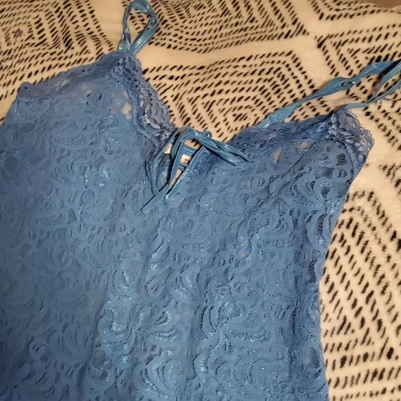 Blue nightie - Picture 2 of 7